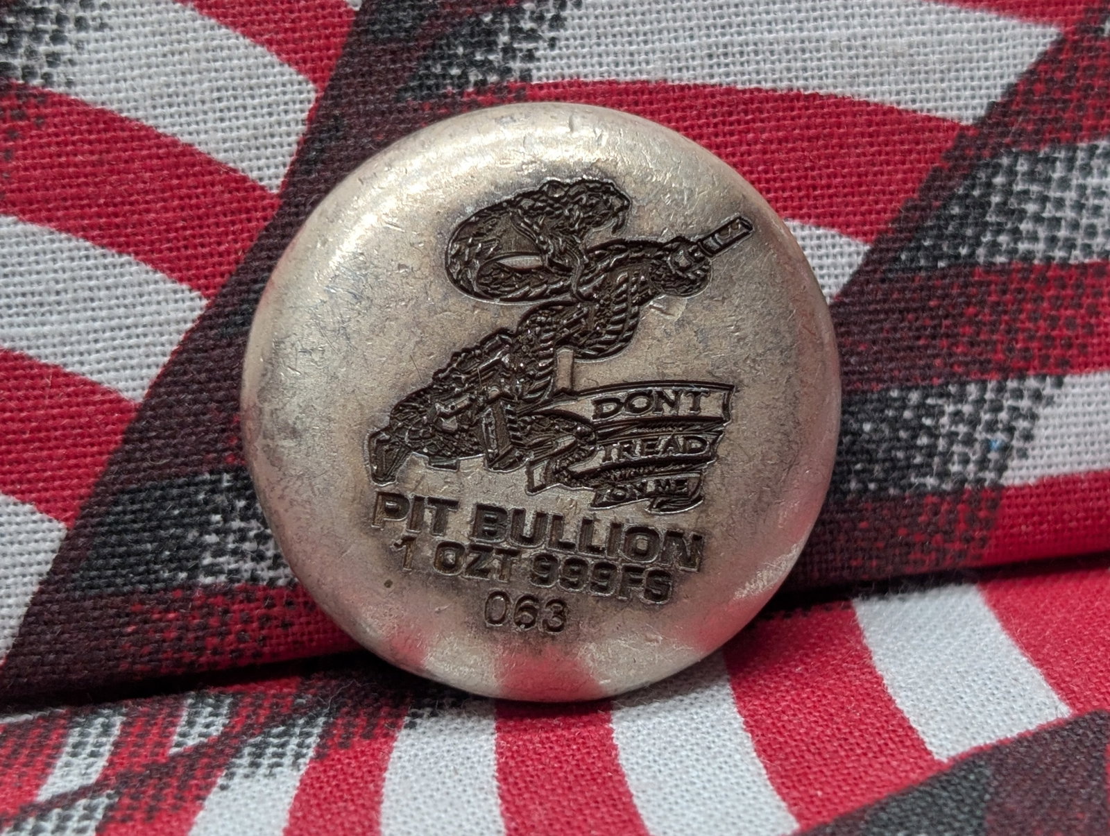 1 Oz. .999 FINE SILVER Don't Tread on Me Designed Bullion Piece: 1 Oz. .999 FINE SILVER Don't Tread on Me Designed Bullion Piece