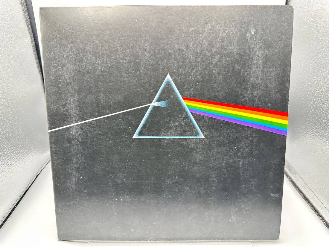 Pink Floyd: The Dark Side Of The Moon (2011), remastered reissue, USA/Canada pressing: Pink Floyd: The Dark Side Of The Moon (2011), remastered reissue, USA/Canada pressing - Records are untested by auction house for play quality. All items are sold as is.
