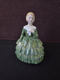 1967 Royal Doulton Belle HN2340 Figurine