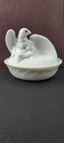 Westmoreland Milk Glass Eagle On A Nest Covered Dish