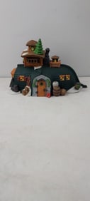 1989 Department 56 Dickens' Village Series Peggotty's Seaside Cottage 5550-6