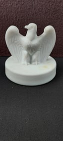 1976 Fenton American Bicentennial White Milk Glass Eagle Paperweight