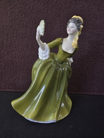 1978 Royal Doulton Figurine 'Simone' HN 2378