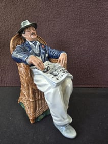 1979 Royal Doulton Figurine Taking Things Easy HN 2772