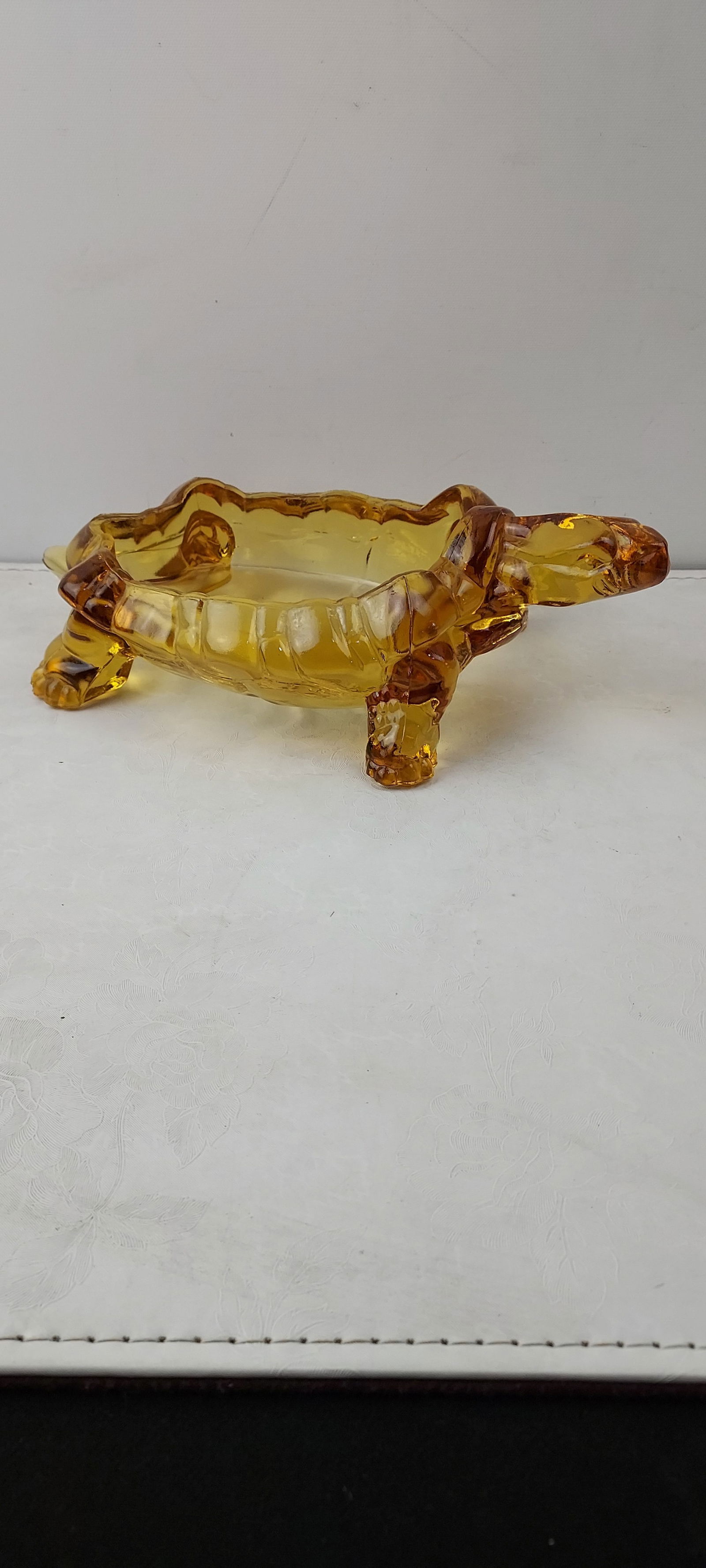 Vintage Mid-Century Modern LG Wright Amber Glass Knobby Back Turtle Dish Base (1 of 6)