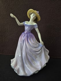 1999 Royal Doulton 'Beth' HN 4156 Figurine