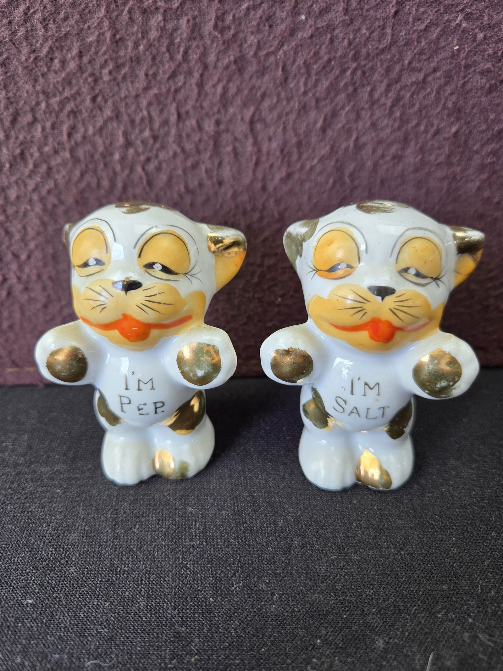 Vintage Japan Ceramic Bonzo Dog 'I'm Pep, I'm Salt' Novelty Salt & Pepper Shakers (1 of 3)