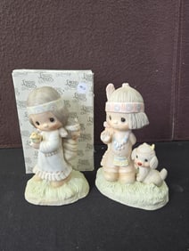 A Pair of 1977 Jonathan & David Enesco Precious Moments Figurines: 'His Burden Is Light' & 'O How I