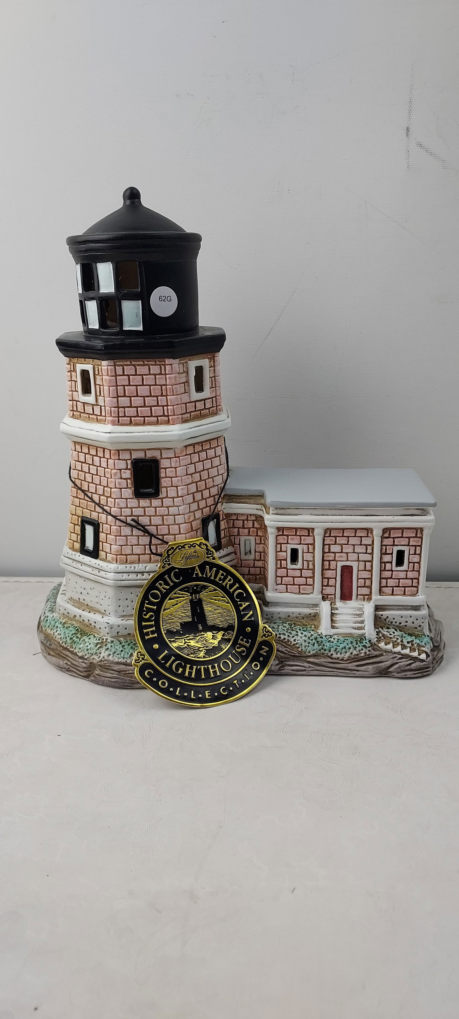 1993 Geo. Z. Lefton Historic American Lighthouse Collection Split Rock Lighthouse #01009 Illuminated (1 of 9)