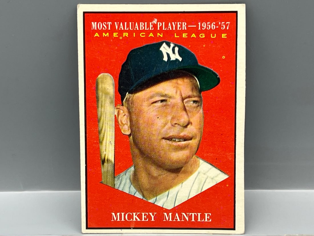 1961 Topps #475 Mickey Mantle - MVP: 1961 Topps #475 Mickey Mantle - MVP