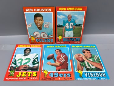Lot of (5) 1971 Topps Football Star Player Cards - Varying Conditions - Ken Houston RC
