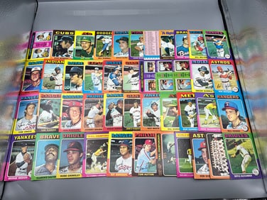Lot of (40+) 1975 Topps Baseball Cards - Varying Conditions