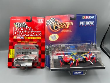 1997 Racing Champions Chase Car #/1997 & 1997 Winner's Circle Jeff Gordon Pit Row Series