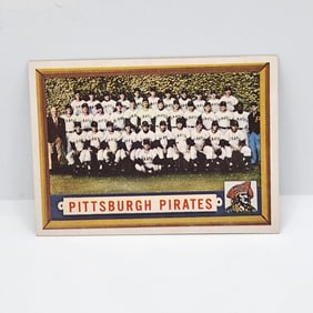 1957 Topps Pirates Team Card #161 Sharp