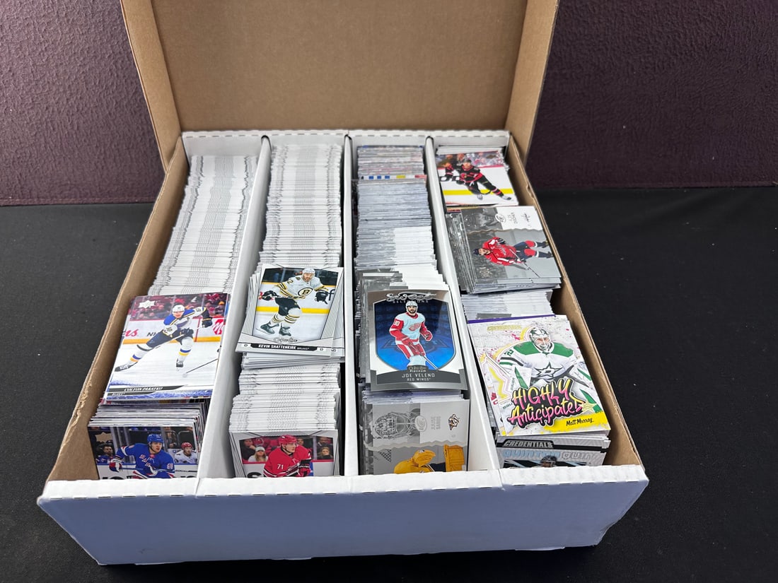 4 Row Monster Box of Assorted Cards - Hockey (1 of 3)