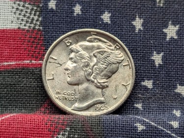 1935 Mercury Dime. Full Split Bands.
