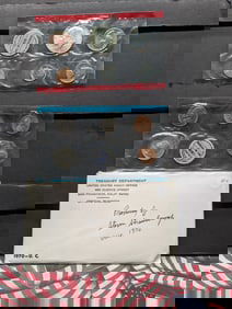 1970 P&D U.S. Mint Uncirculated Set In OGP - Includes 40% Silver Kennedy Half Dollar