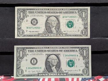 1977 US One Dollar Federal Reserve Note & 1995 US One Dollar Federal Reserve Star Note