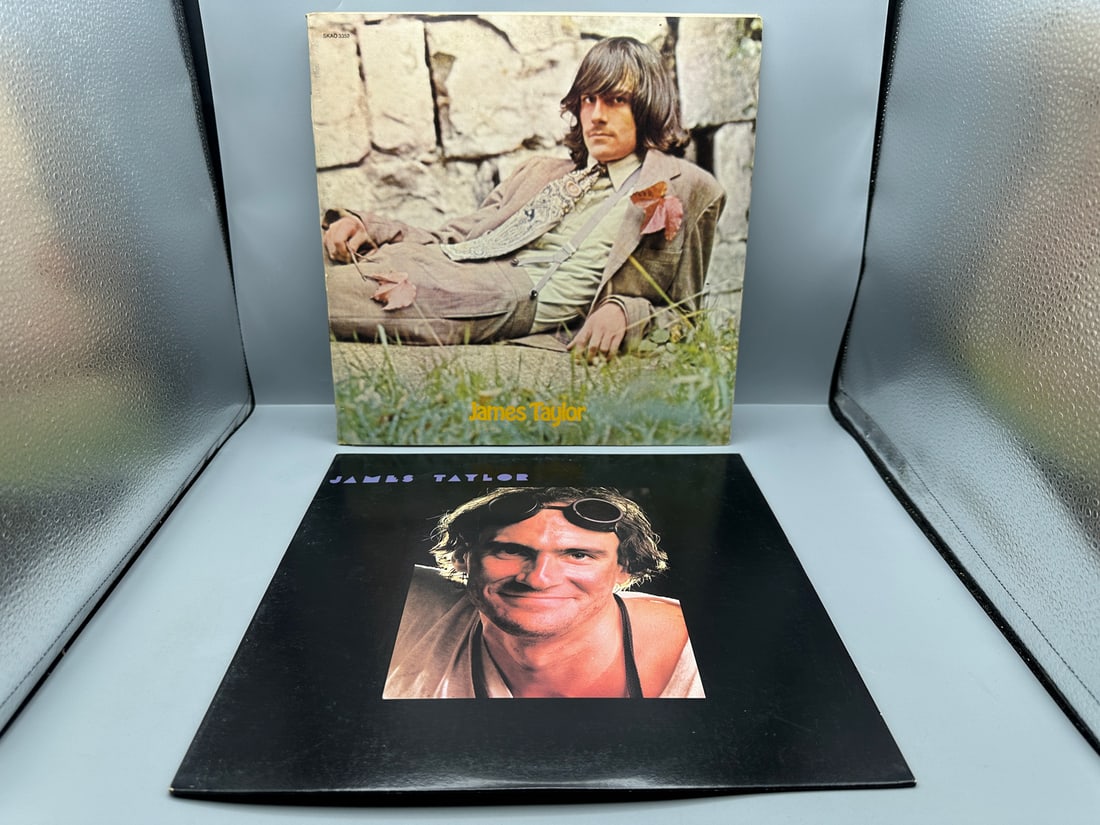 1969 James Taylor Self Titled & 1981 James Taylor Dad Loves His Work Vinyl Albums - PC 37009 & (1 of 10)