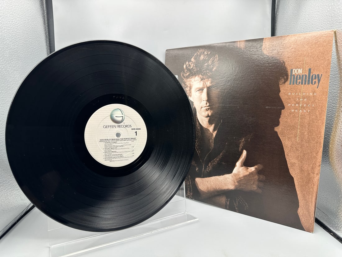 1984 Don Henley Building The Perfect Beast Vinyl Album - GHS 24026: 1984 Don Henley Building The Perfect Beast Vinyl Album - GHS 24026 - Records are not tested by auction house for play quality. All items are sold as is.