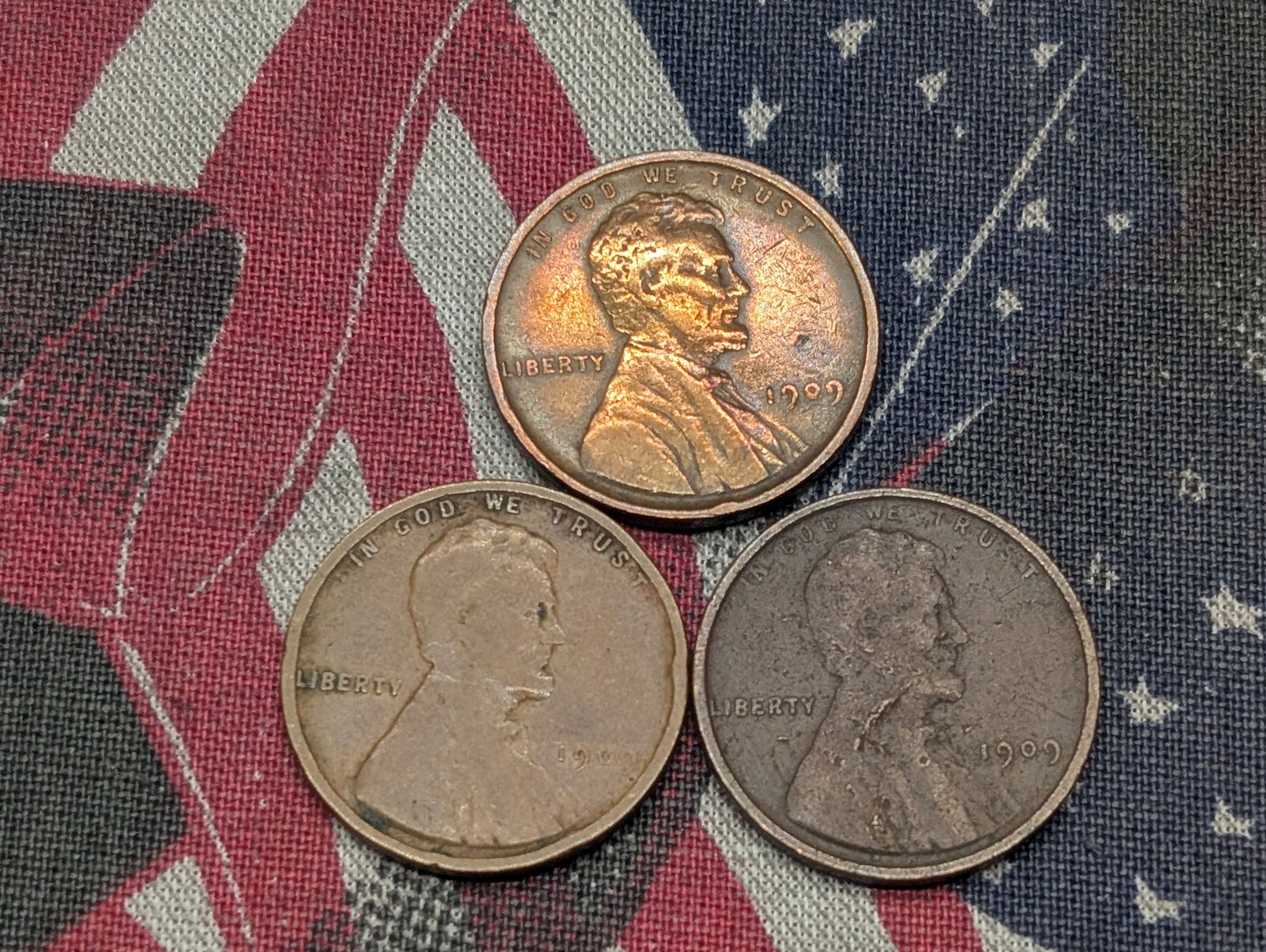 Three 1909 VDB Lincoln Wheat Cents (1 of 5)