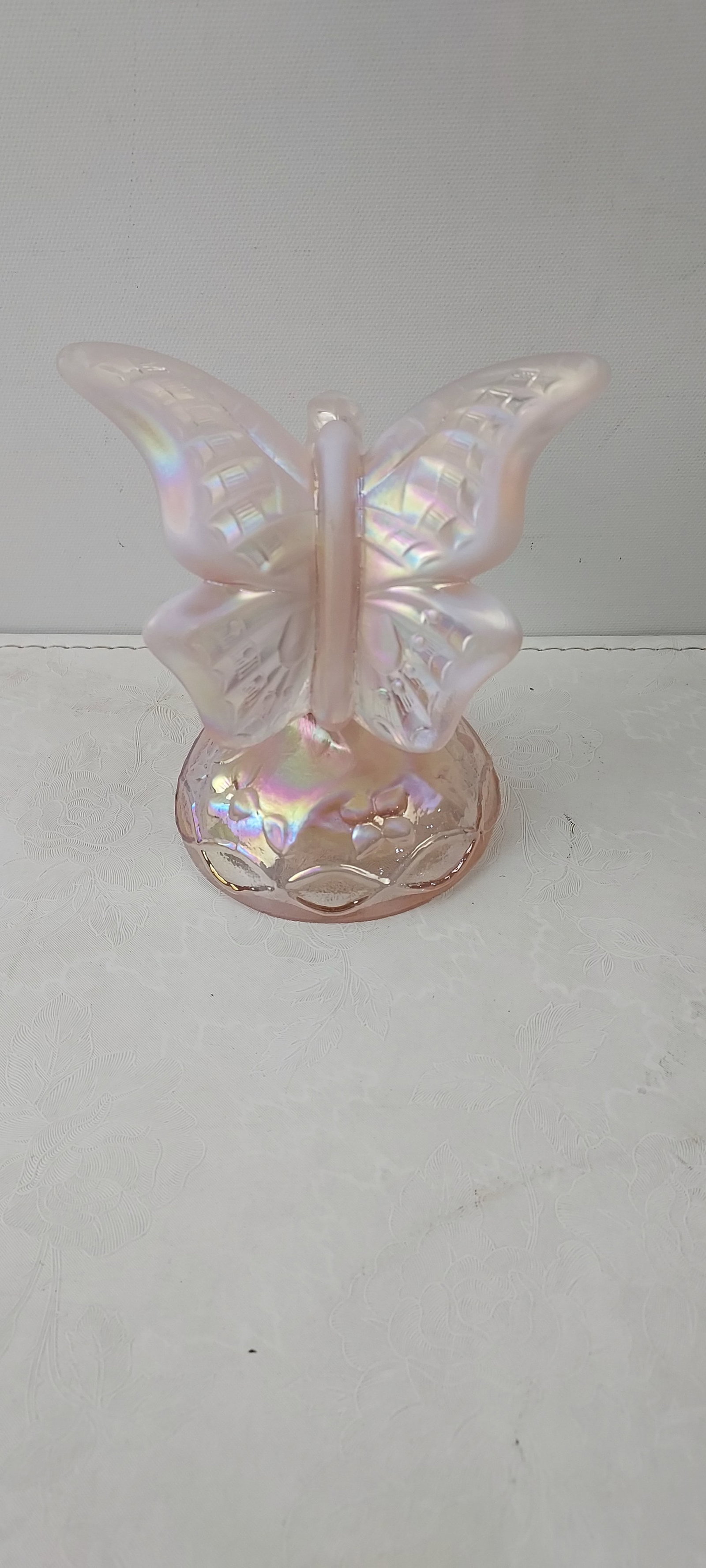 1980s Fenton Art Glass Pink Opalescent Iridescent Butterfly on Branch Ring Holder: This is an authentic Fenton Art Glass Pink Opalescent Iridescent Butterfly on Branch Ring Holder, likely produced in the 1980s. This figural art glass piece features a butterfly with textured wings pe