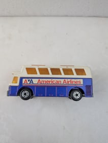 1977 Matchbox Lesney Superfast #65 Airport Coach American Airlines