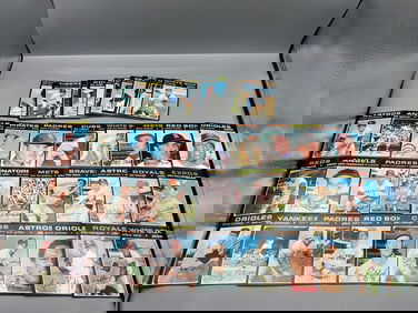 Lot of (50) 1971 Topps Baseball Cards - Varying Conditions