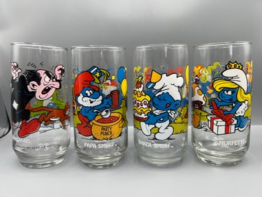 Lot of (4) 1982 & 1983 Vintage Smurfs Drinking Glasses - Papa Smurf, Baker Smurf, Smurfette, &