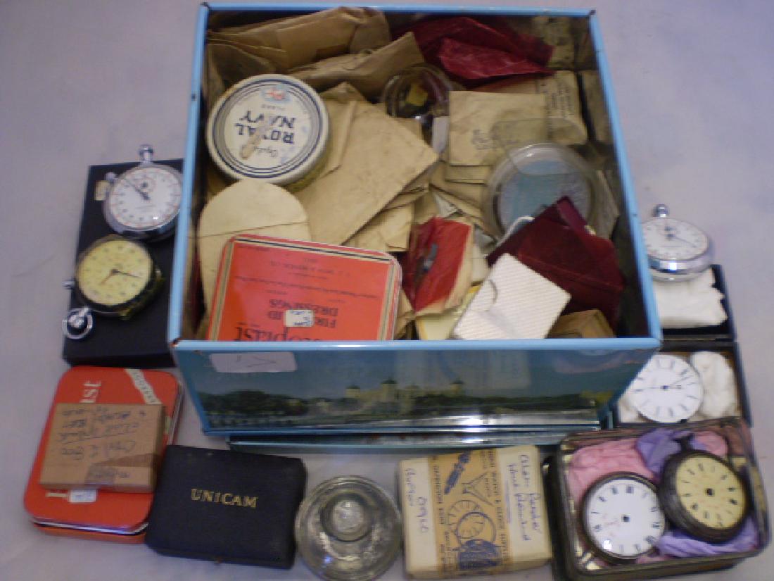 BOX OF GLASS FRONTS AND ASSORTED SMALL WATCH AND CLOCK: BOX OF GLASS FRONTS AND ASSORTED SMALL WATCH AND CLOCK PARTS