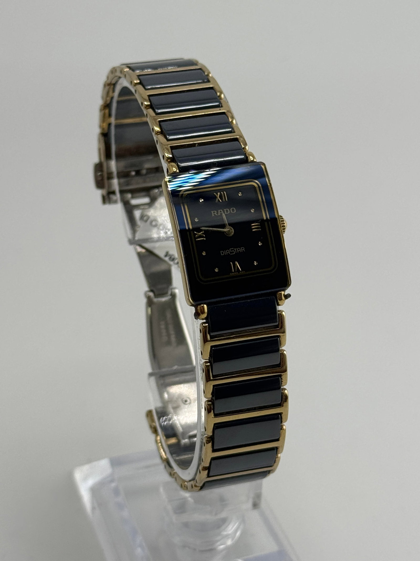 Rado Diastar ladies: Rado Diastar ladies, watch only, working at the time of catalogue The working order, accuracy or any implied water resistance of any lots sold is not guaranteed. For more information including