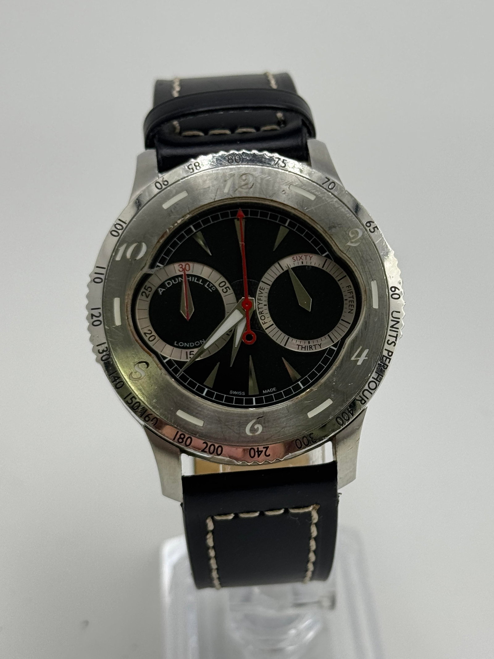 Dunhill Bobby Finder Watch: Dunhill Bobby Finder, watch only, working at the time of catalogue The working order, accuracy or any implied water resistance of any lots sold is not guaranteed. For more information including