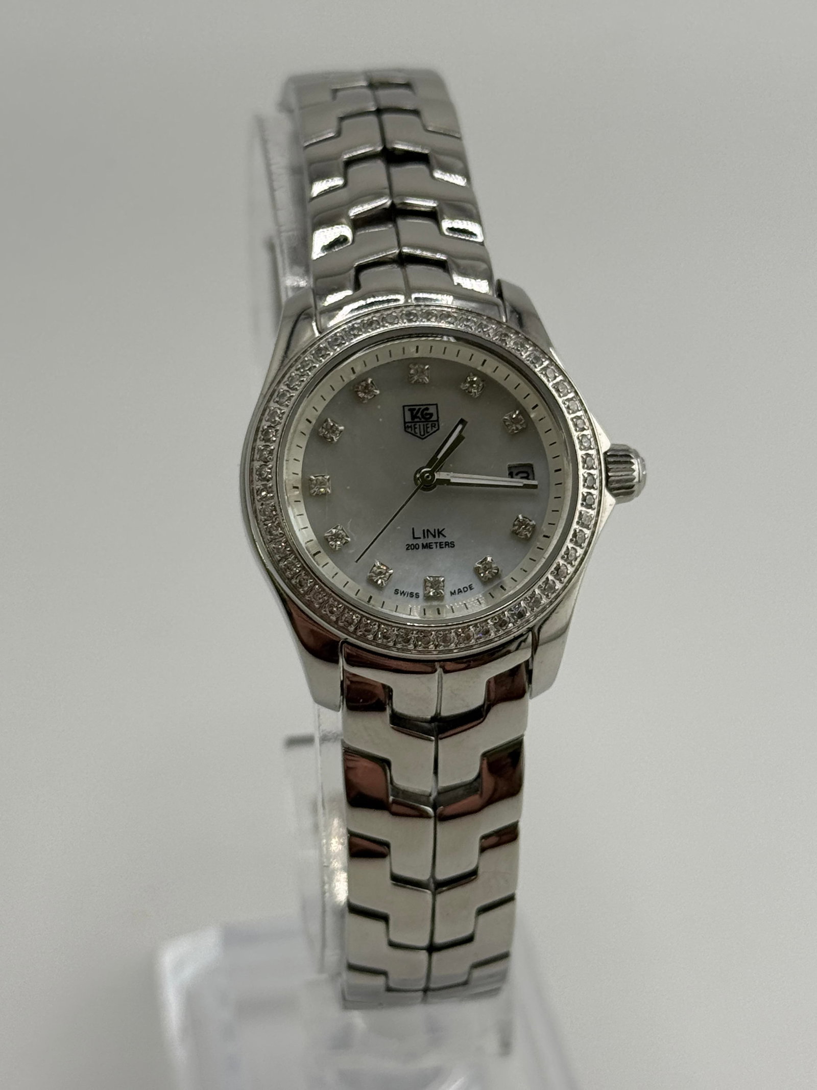 Tag Heuer Ladies WJ1316-0: Tag Heuer Ladies WJ1316-0, box, working at the time of catalogue The working order, accuracy or any implied water resistance of any lots sold is not guaranteed. For more information including
