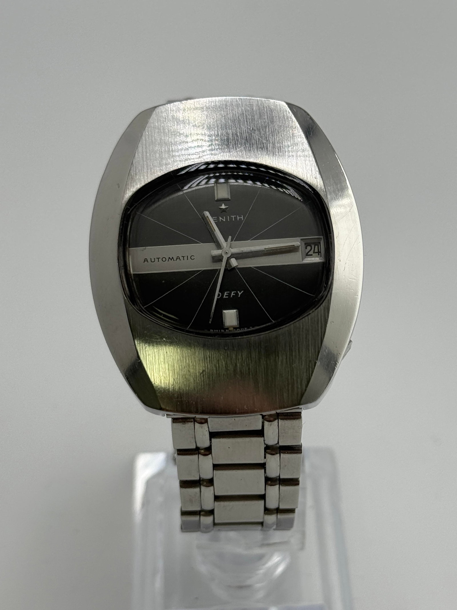Zenith Defy Spaceman: Zenith Defy Spaceman, watch only, working at the time of catalogue The working order, accuracy or any implied water resistance of any lots sold is not guaranteed. For more information including
