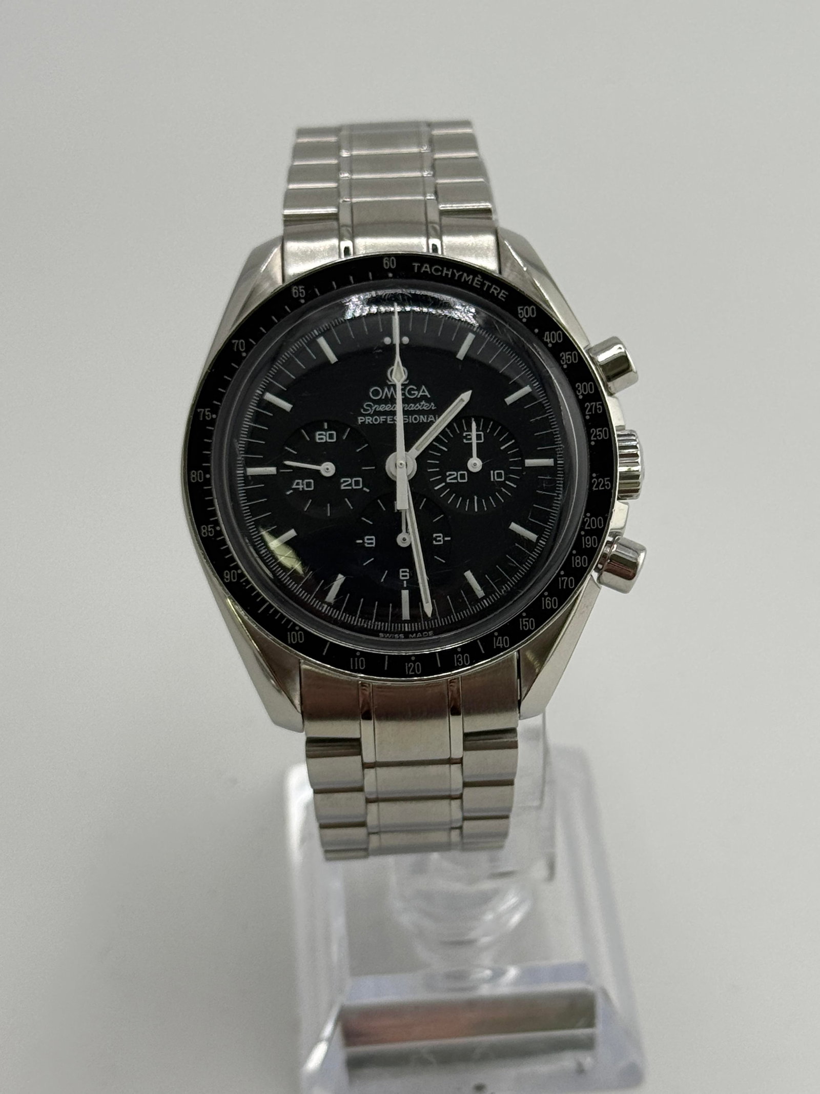 Omega Speedmaster Moonwatch.: Omega Speedmaster Moonwatch., box, working at the time of catalogue The working order, accuracy or any implied water resistance of any lots sold is not guaranteed. For more information including
