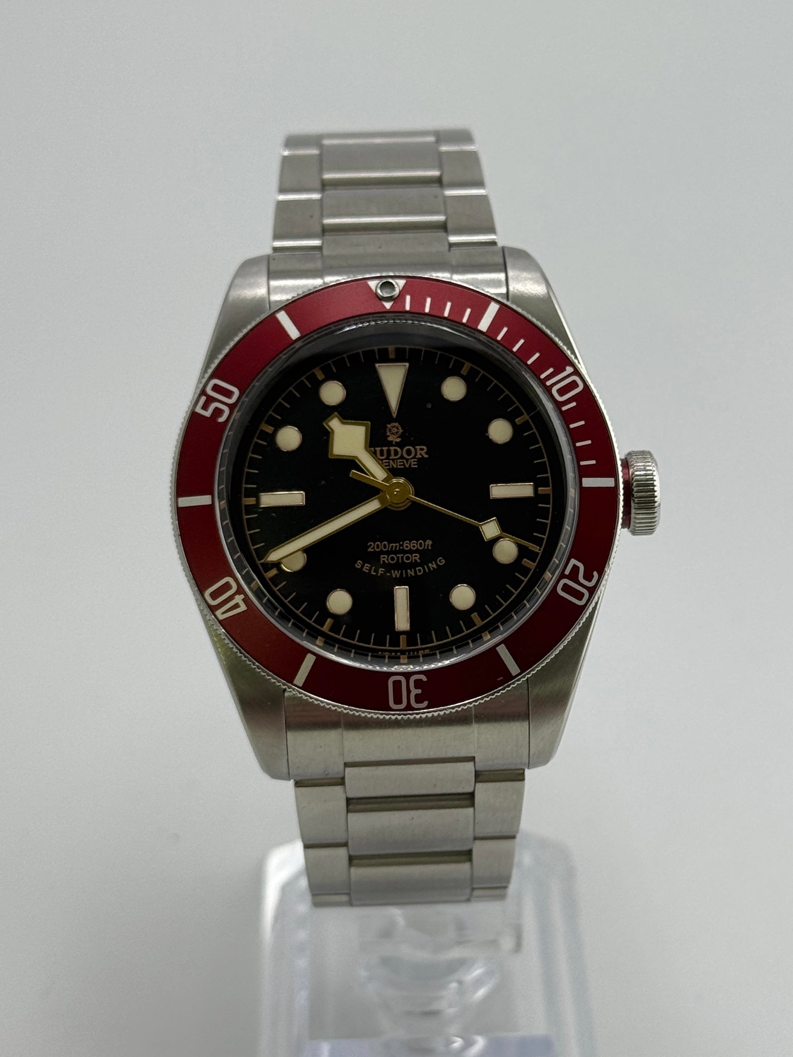 Tudor Heritage Black 79220R (1 of 2)