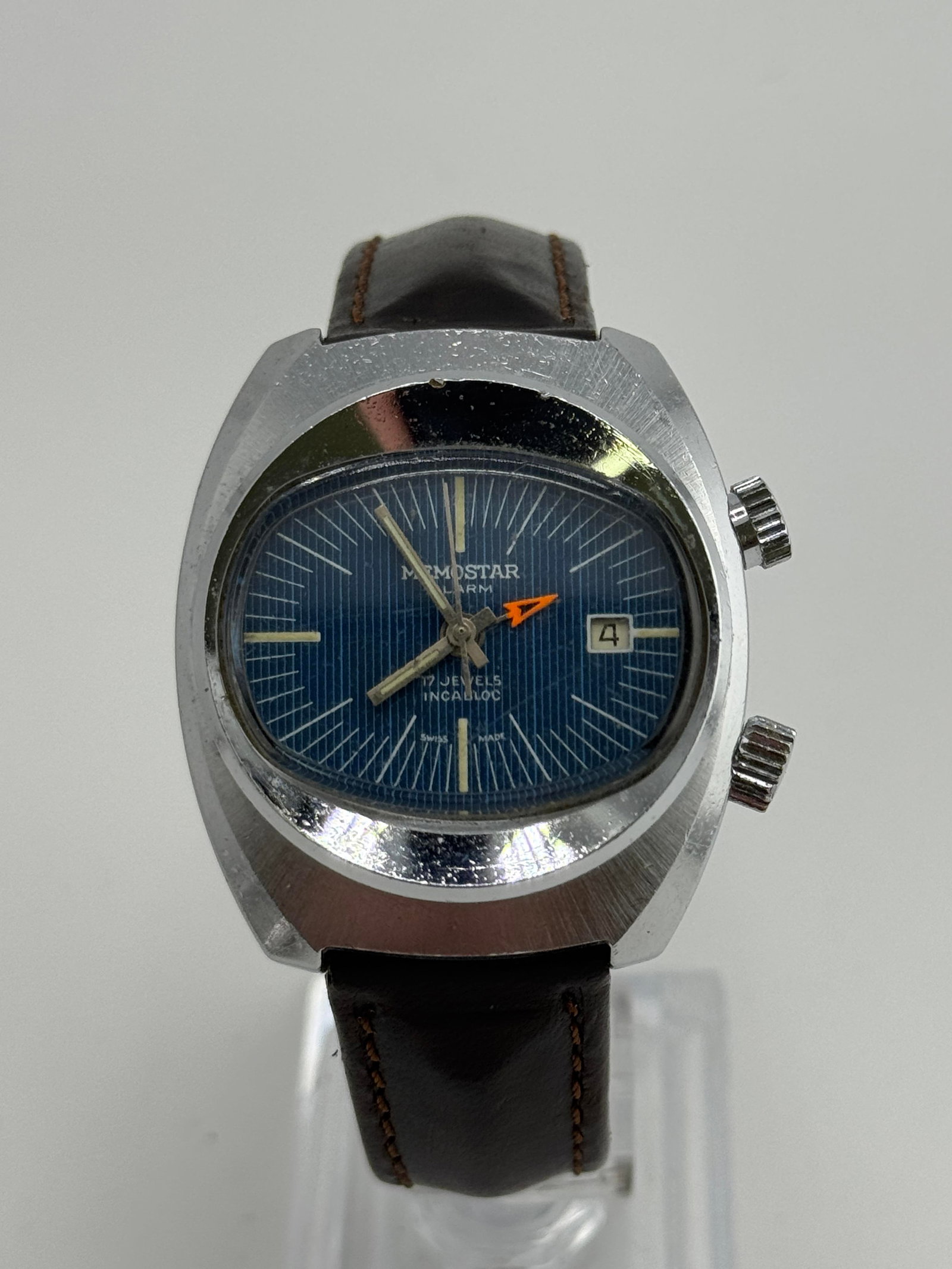Memomaster Alarm vintage watch: Memomaster Alarm vintage, watch only, working at the time of catalogue The working order, accuracy or any implied water resistance of any lots sold is not guaranteed. For more information including