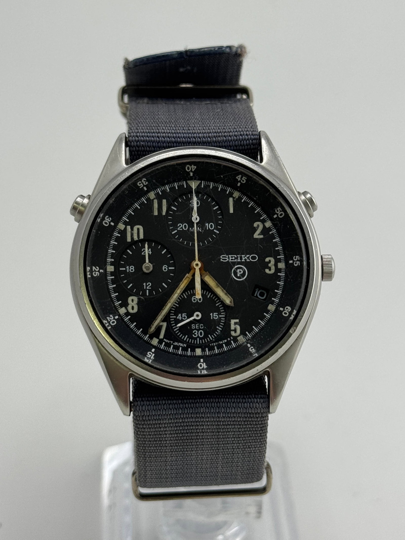 Seiko Military Chronograph Watch 7T27-7A20: Seiko Military Chronograph 7T27-7A20, watch only, working at the time of catalogue The working order, accuracy or any implied water resistance of any lots sold is not guaranteed. For more information 