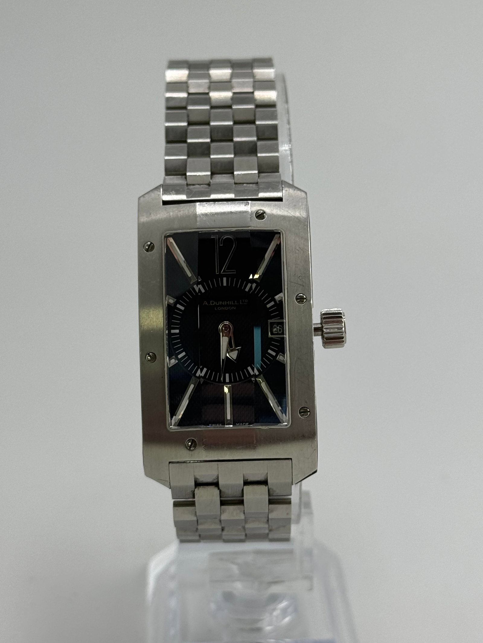 Alfred Dunhill City Tamer 8062 Watch: Alfred Dunhill City Tamer 8062, watch only, not working at the time of catalogue The working order, accuracy or any implied water resistance of any lots sold is not guaranteed. For more information