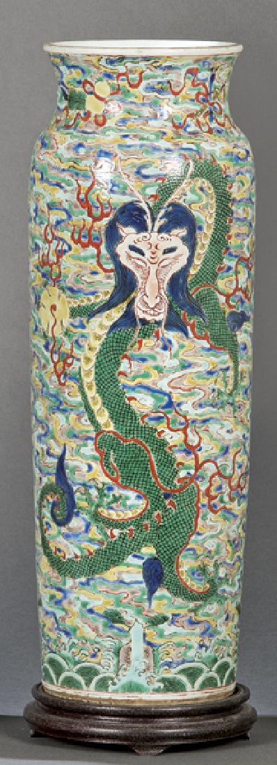 Cylinder vase in Chinese porcelain with Famille Verte (1 of 1)