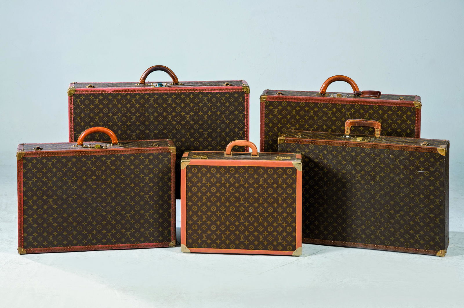 LOUIS VUITTON - Rigid suitcase model  Bisten 65  in (1 of 1)
