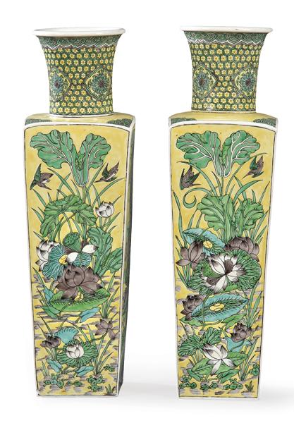 Pair of square baluster-shaped vases in Samson: France, 19-20th centuries Size: 50 x 15 x 15 cm
