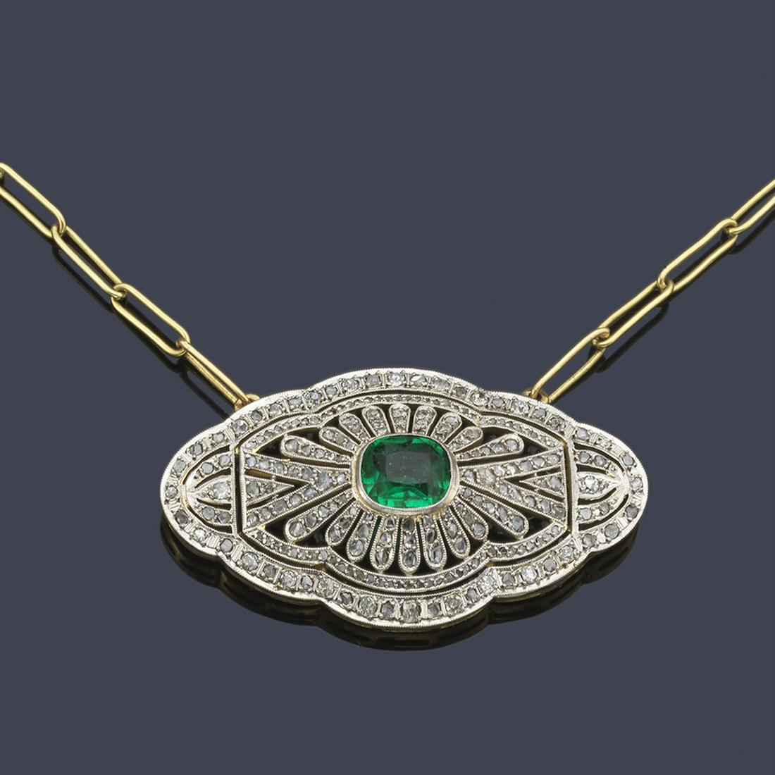 Brooch-plate with central emerald (1 of 1)