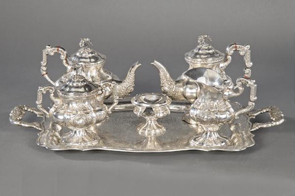 Spanish silver tea and coffee set, 1st Law of Montejo. (1 of 1)