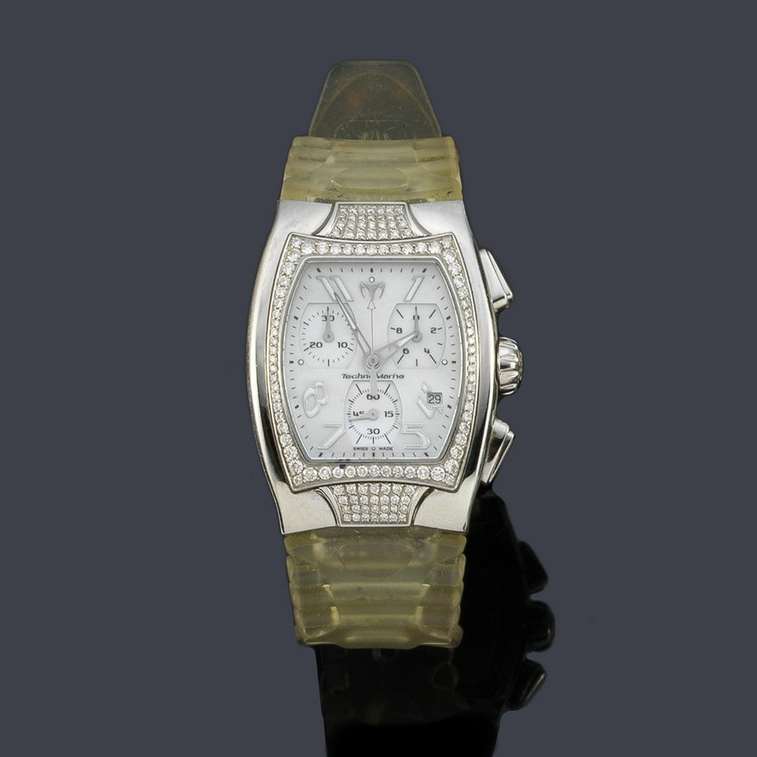 TECHNOMARINE nº DTSC 30267 for women with steel: TECHNOMARINE nº DTSC 30267 for women with steel case and diamonds. Mother-of-pearl dial with luminescent hands, date calendar at 4 o'clock. Three auxiliary dials indicate constant seconds, minute