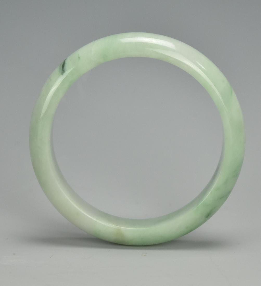 A Smooth Round Jade Bracelet (1 of 6)