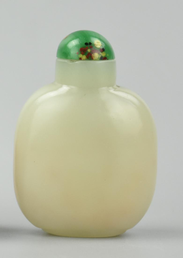 Chinese White Jade Snuff Bottle ,Qing Dynasty (1 of 7)