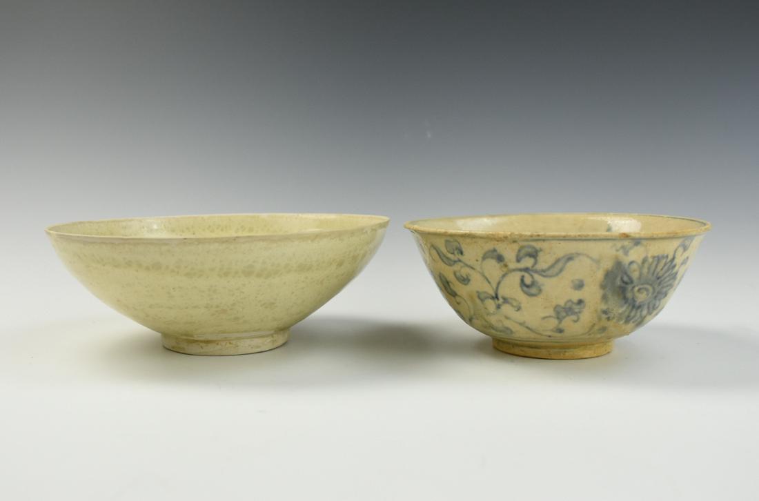 Chinese Blue & White Bowl and Celadon Glazed Bowl: Chinese ,Ming Dynasty, steep sides supported on short foot ring, blue and white floral sprigs at the center within double circle and to the exterior of the bowl, applied with crackled glaze Chinese ,Y