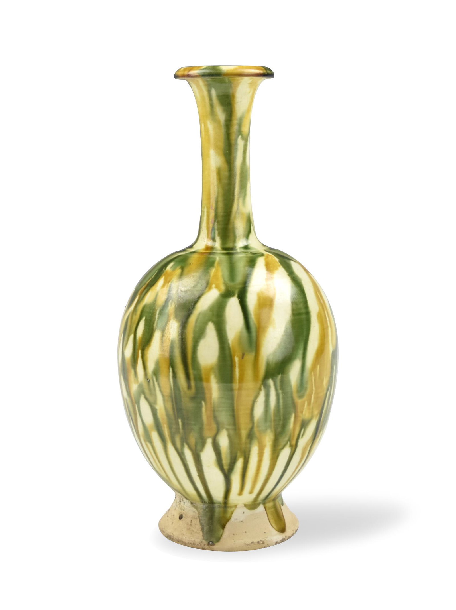 \Chinese Sancai Glazed Long Neck Vase, Tang D. (1 of 9)