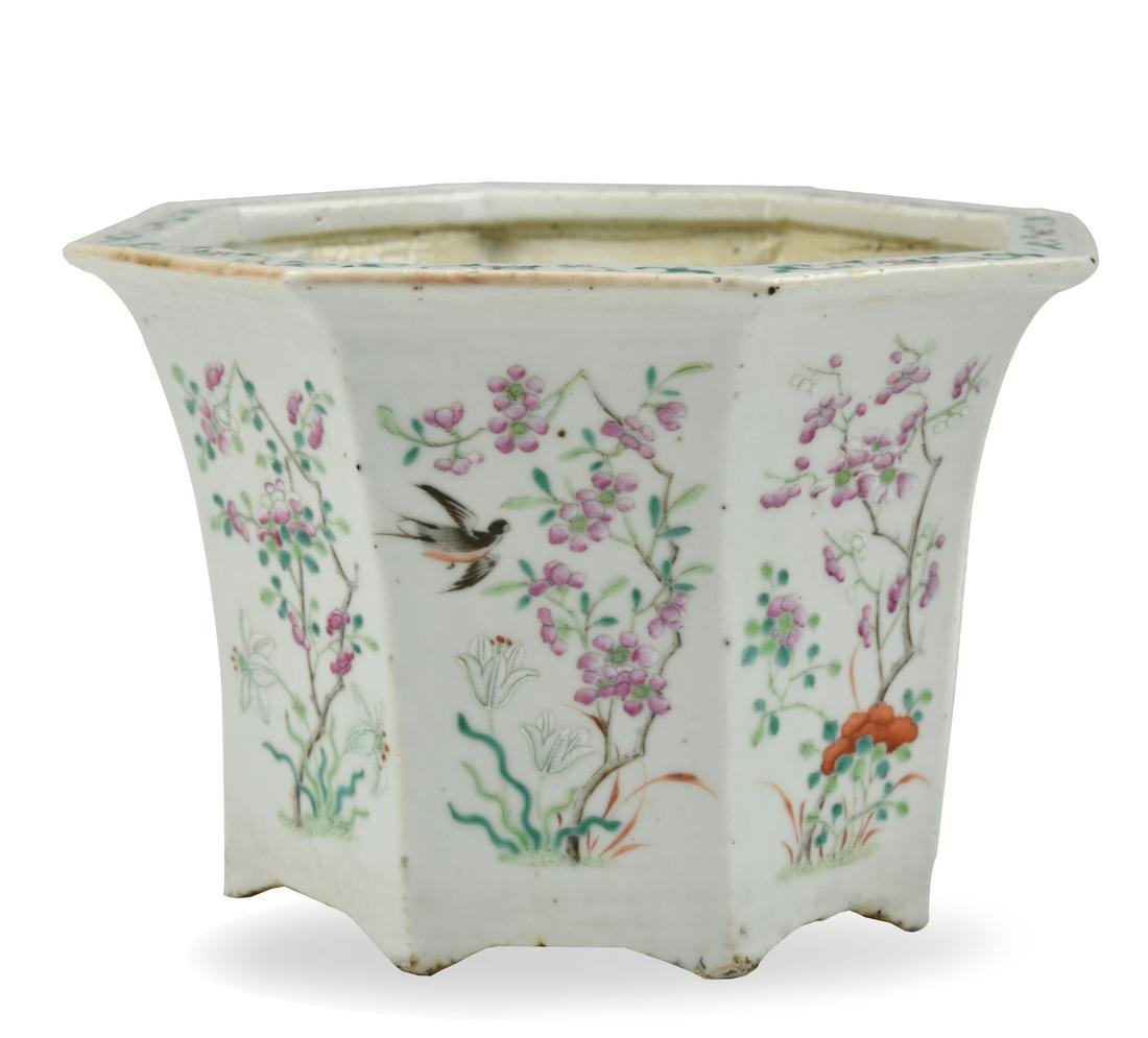 Chinese Famille Rose Octagonal Flower Pot,19th C. (1 of 10)
